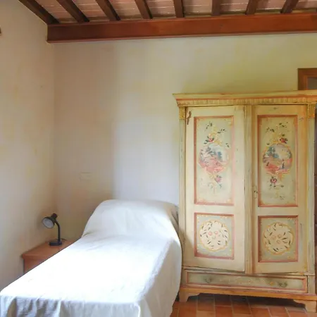 Stunning In * Montone (Umbria)
