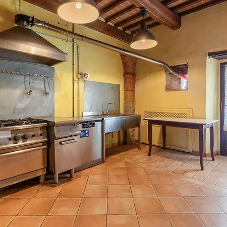 Сasa de vacaciones Pet Friendly In With Swimming Pool