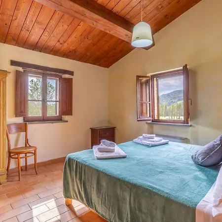 Pet Friendly In With Swimming Pool *