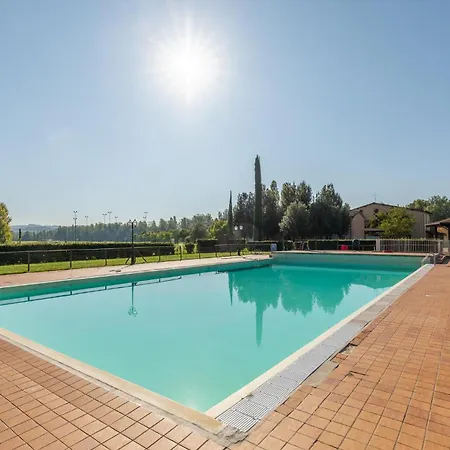 Сasa de vacaciones Pet Friendly In With Swimming Pool *