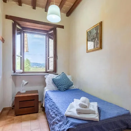 Pet Friendly In With Swimming Pool Сasa de vacaciones Montone (Umbria)